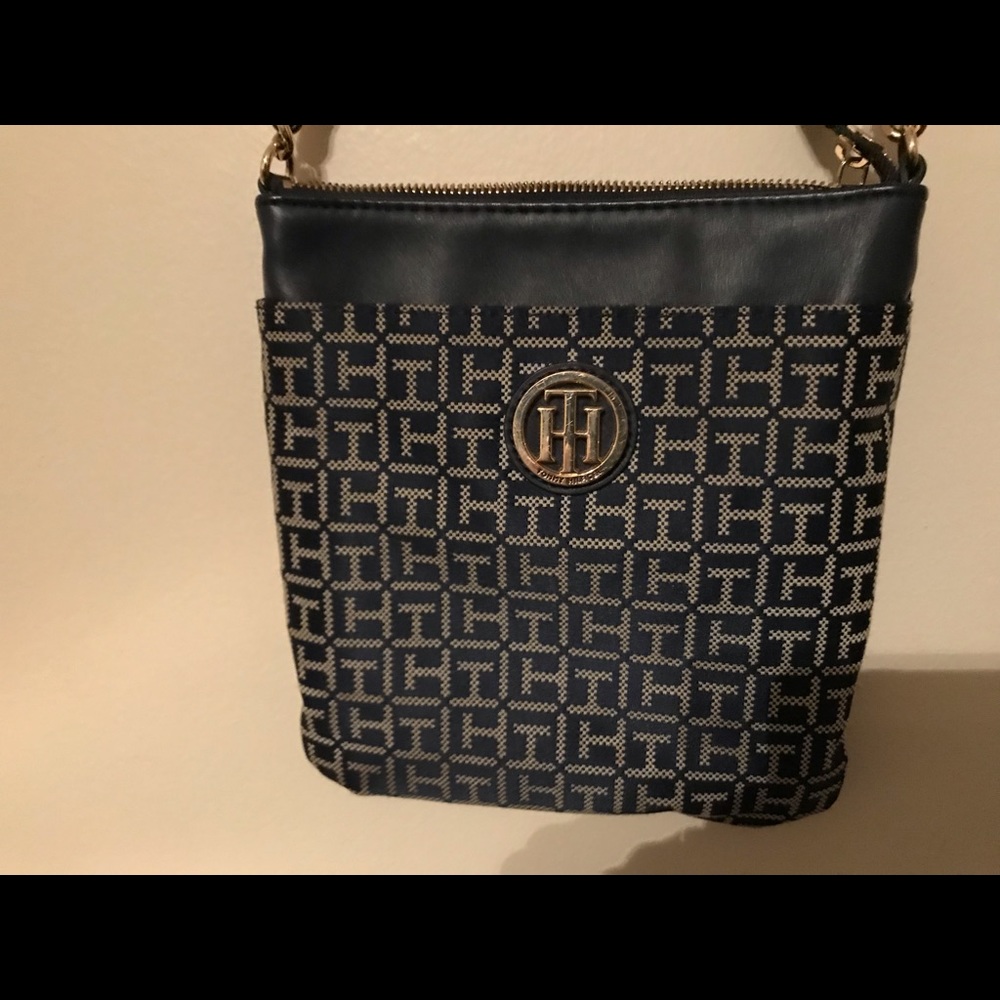 Tommy Hilfiger Crossbody Purse